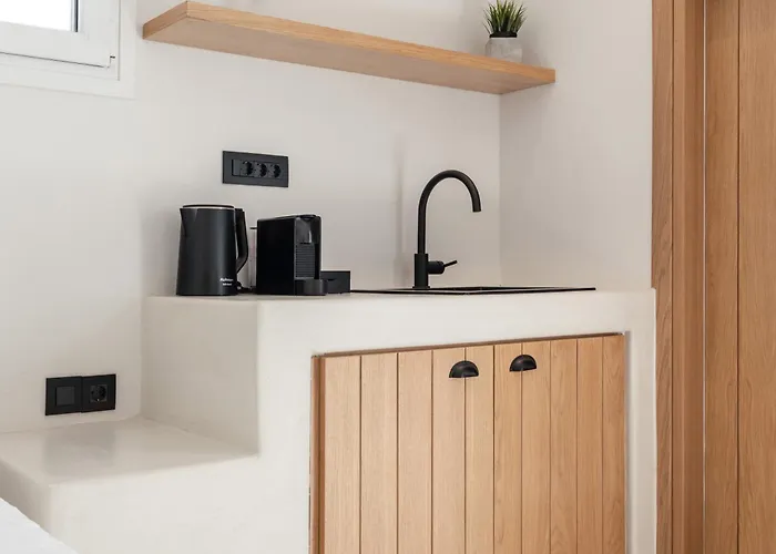 Bo By Monocle Daire *